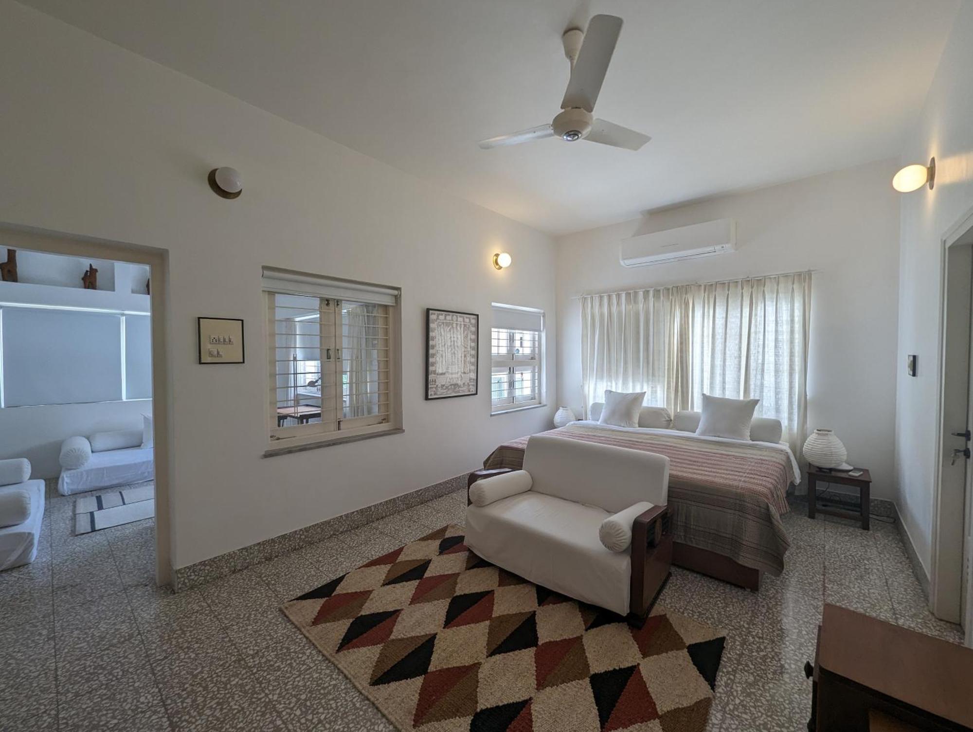 أحمد أباد Fouzdar House By Luxunlock Private Villas الغرفة الصورة