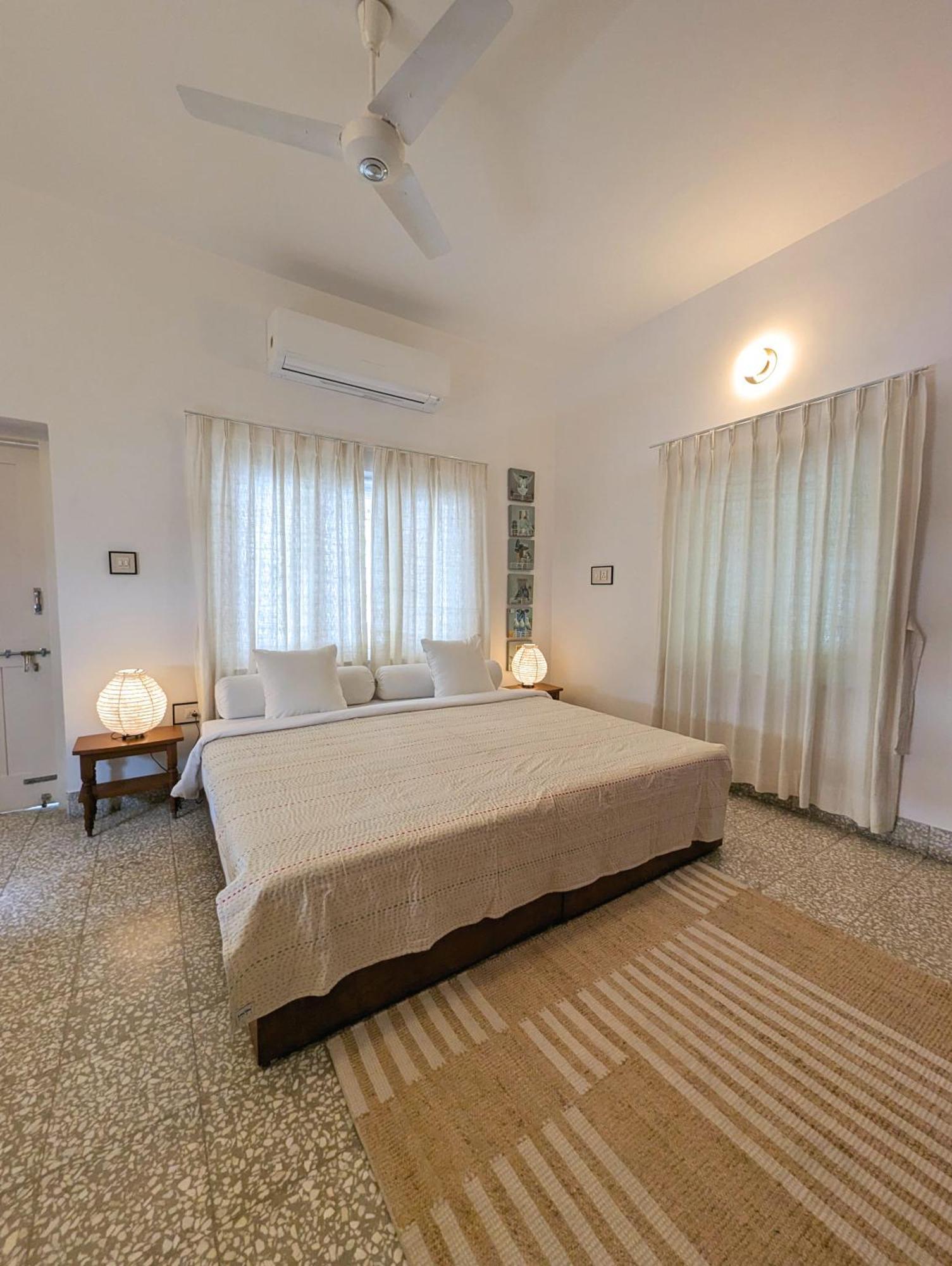 أحمد أباد Fouzdar House By Luxunlock Private Villas المظهر الخارجي الصورة